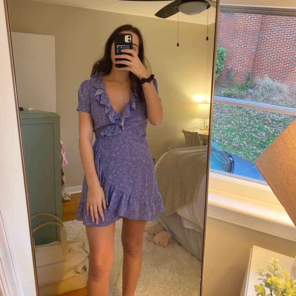 Réalisation par purple wrap dress